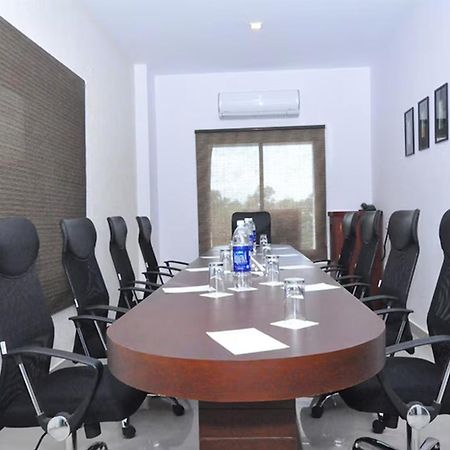 Hotel Hills Park Pathanāmthitta מראה חיצוני תמונה