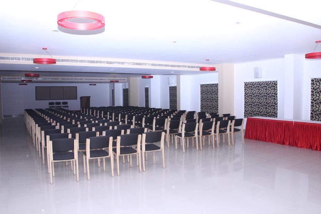 Hotel Hills Park Pathanāmthitta מראה חיצוני תמונה