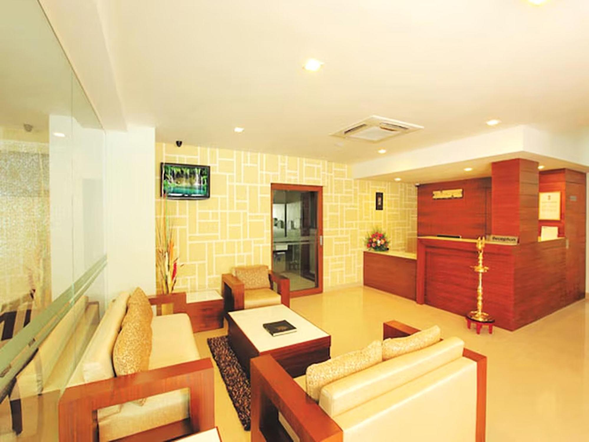 Hotel Hills Park Pathanāmthitta מראה חיצוני תמונה