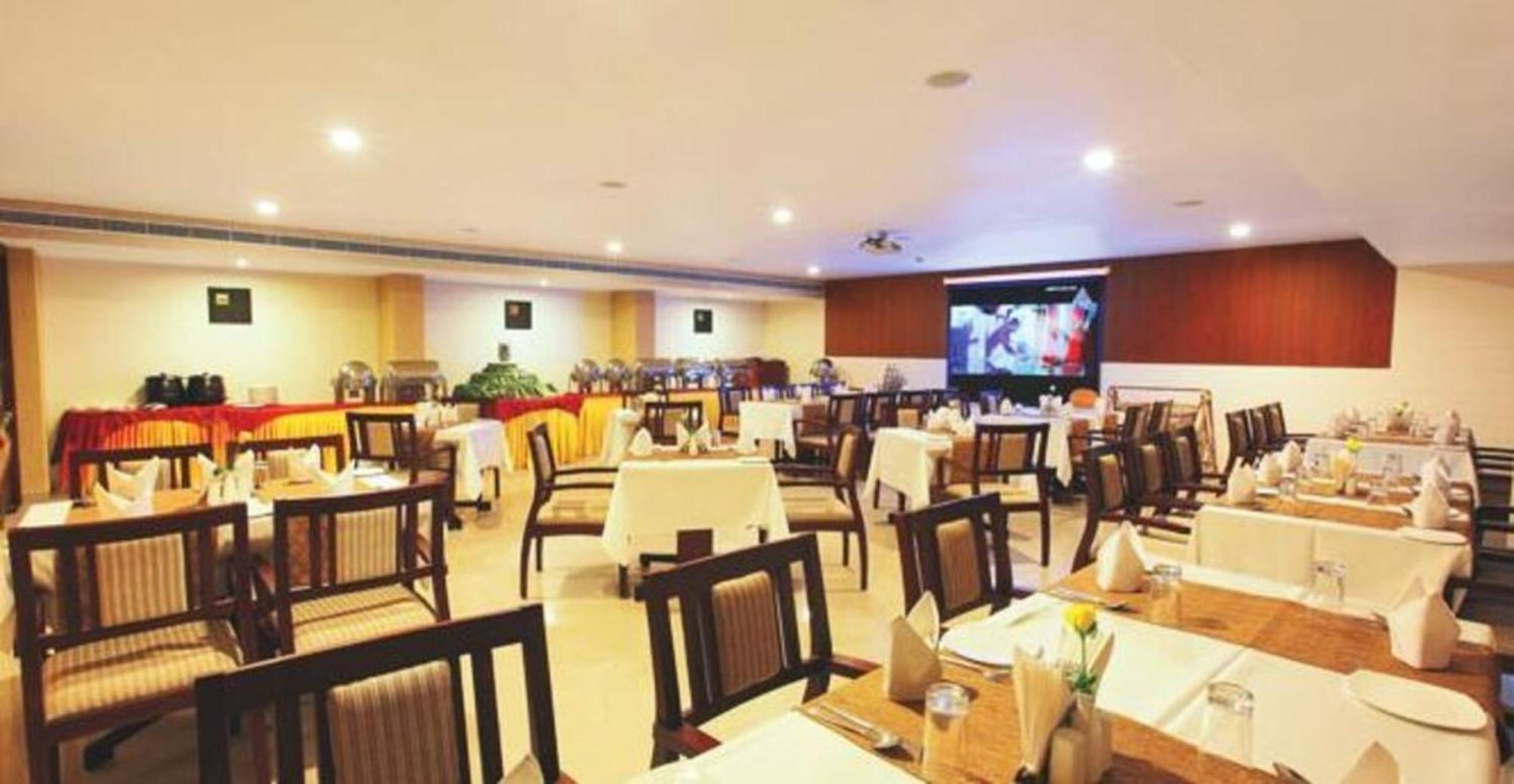 Hotel Hills Park Pathanāmthitta מראה חיצוני תמונה