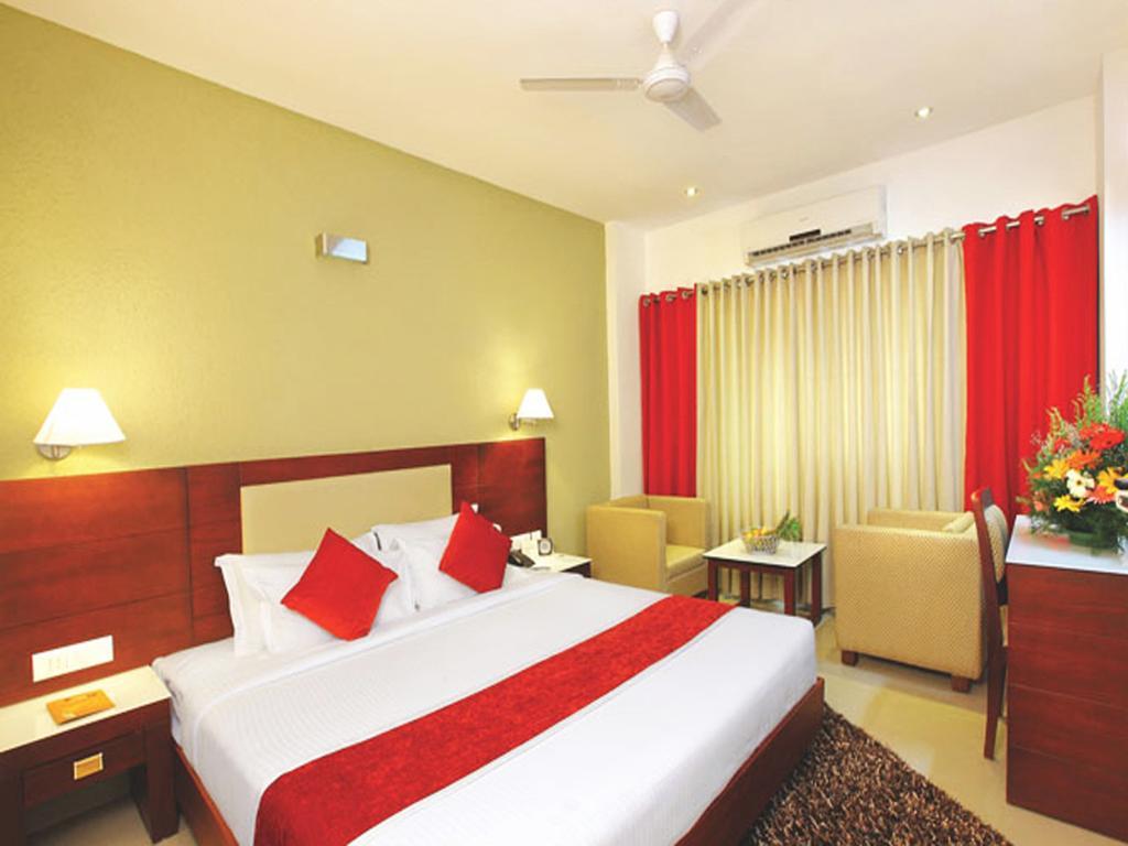 Hotel Hills Park Pathanāmthitta חדר תמונה