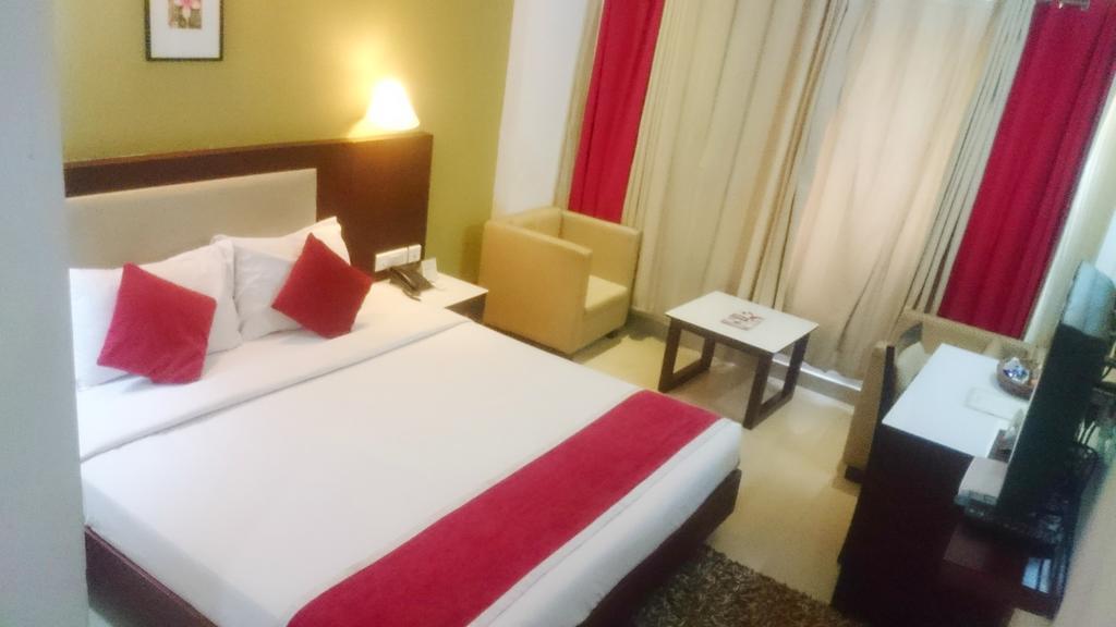 Hotel Hills Park Pathanāmthitta מראה חיצוני תמונה